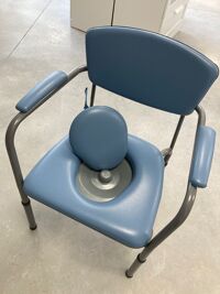 Chaise garde-robe